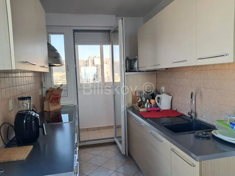 3 bedrooms, utilities included, rent Split Sućidar – 3