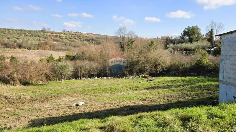 Istria, Brtonigla – Building plot with project, 702 m² – 2