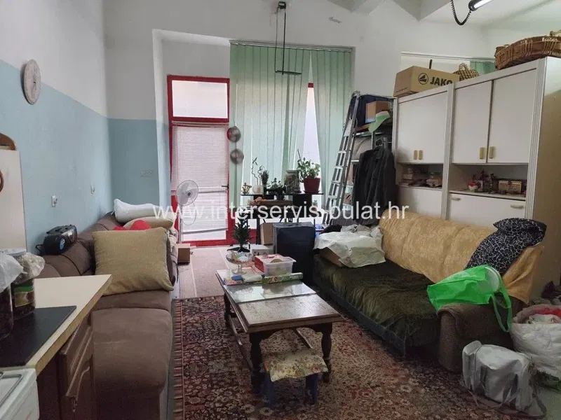 Immobile commerciale Knin – 2
