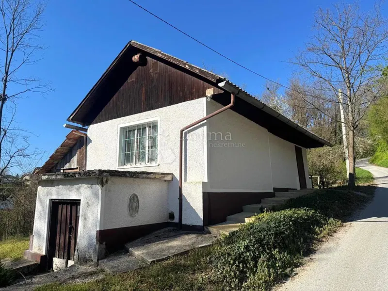 House Natkrižovljan, Cestica, 10.106m2 – 2
