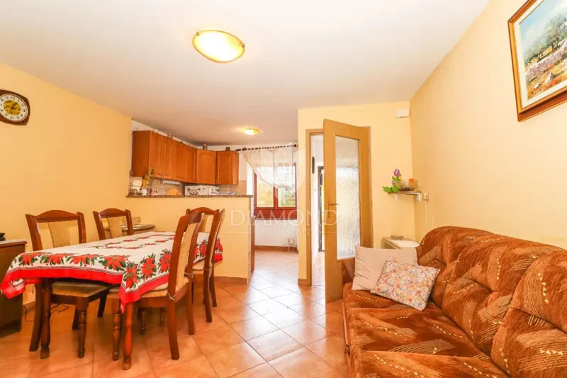 Centro di Pola: casa con cortile privato – 2