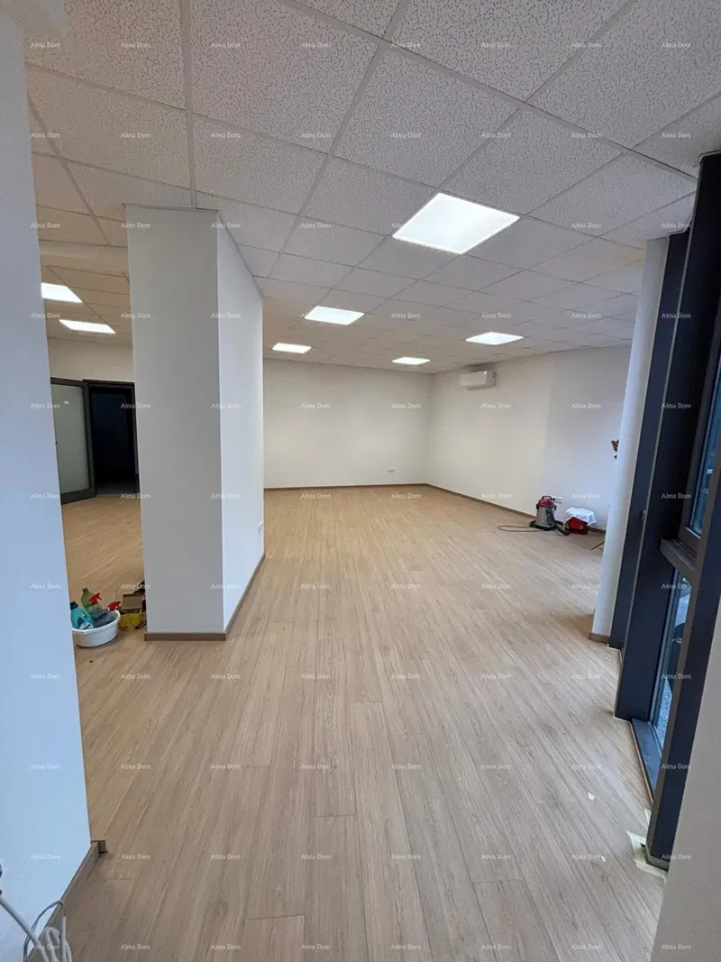 Newly arranged business space in the center of Pula! – 2