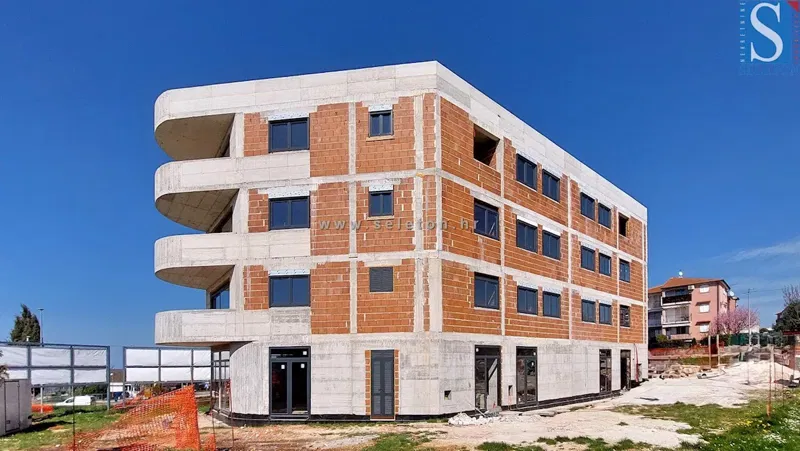 Istria, Poreč-Parenzo - dintorni, appartamento di 80 m2 con vista mare - in costruzione – 2
