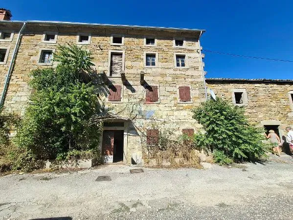 Casa Salež, Buzet, 210m2 – 2