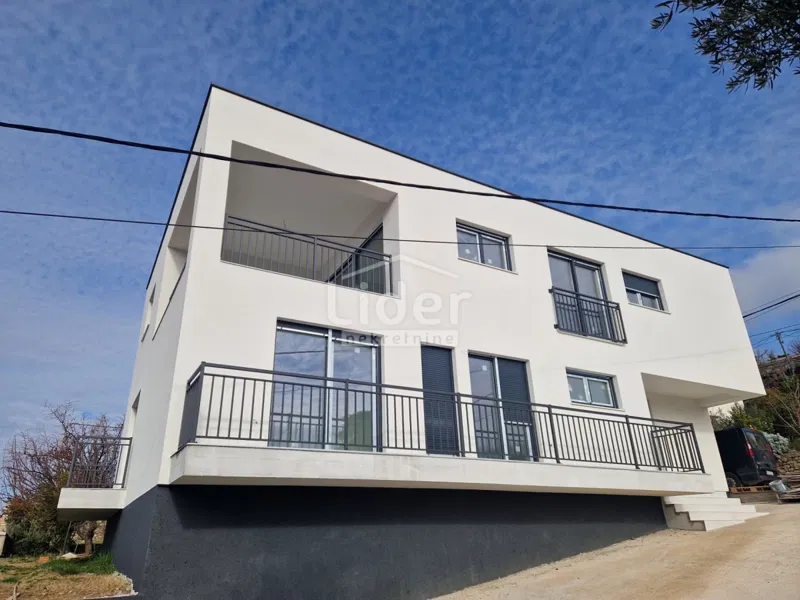 Apartman u Banjolu sa fantastičnim pogledom – 3