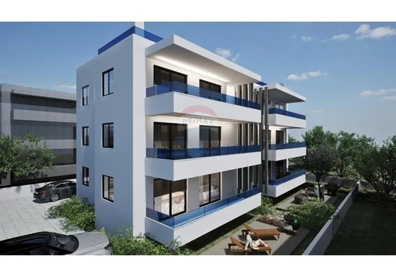 SUKOŠAN- STAN SA VRTOM - 200m OD MORA – 2