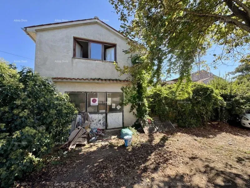 Pomer, House 246 m² with yard – 2
