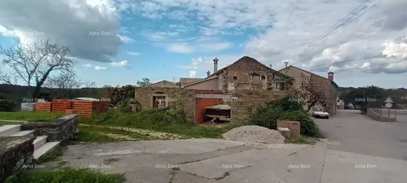 Stone house with a garden and started renovation – vicinity of Pazin – 2