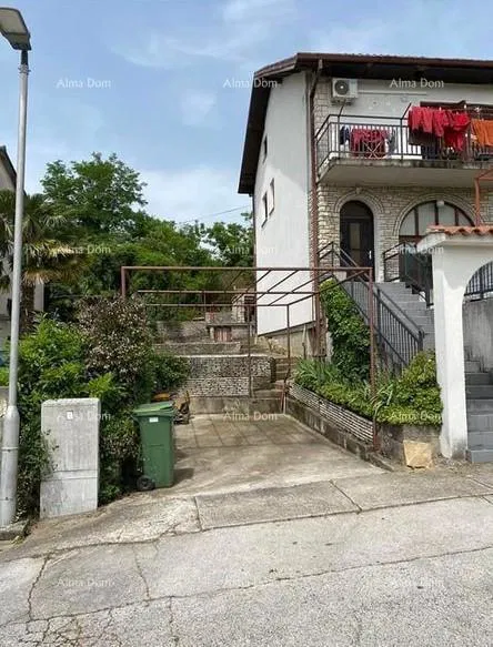 Prodaje se stan površine 130 m2, Buzet.