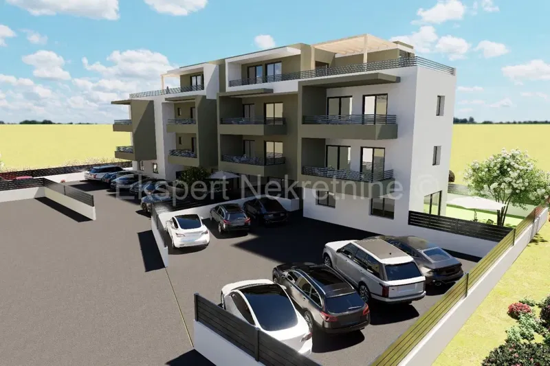 Trogir, smaller 2-bedroom apartment 56 m2, 1st floor, new building, parking – 2