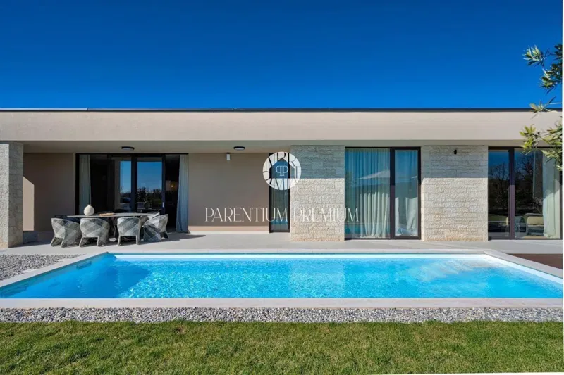 Moderna villa di lusso con piscina e vista panoramica sul mare – 2