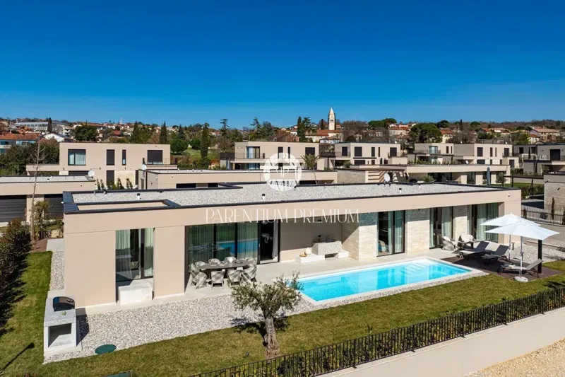 Luxury villa with swimming pool and panoramic sea view – 2