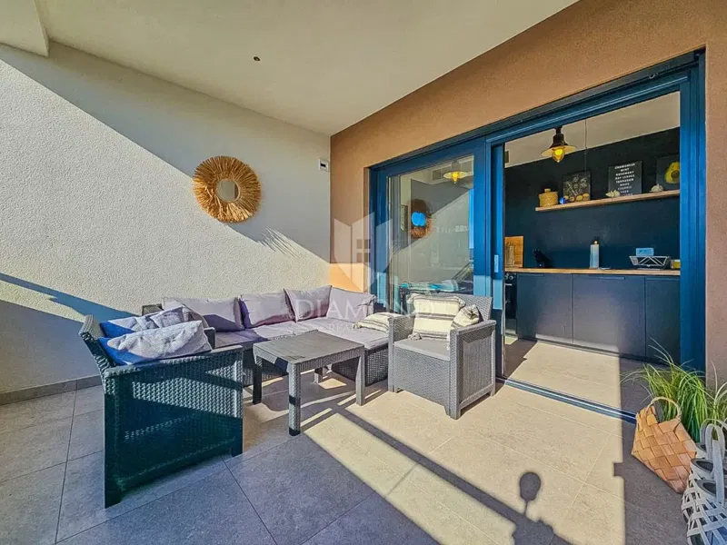 Opportunity! Novigrad, modern apartment 900 m from the sea! – 2