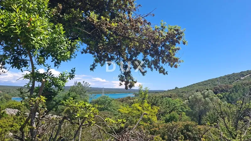 OSOR - Vikend zemljište - 300 m OD MORA!!