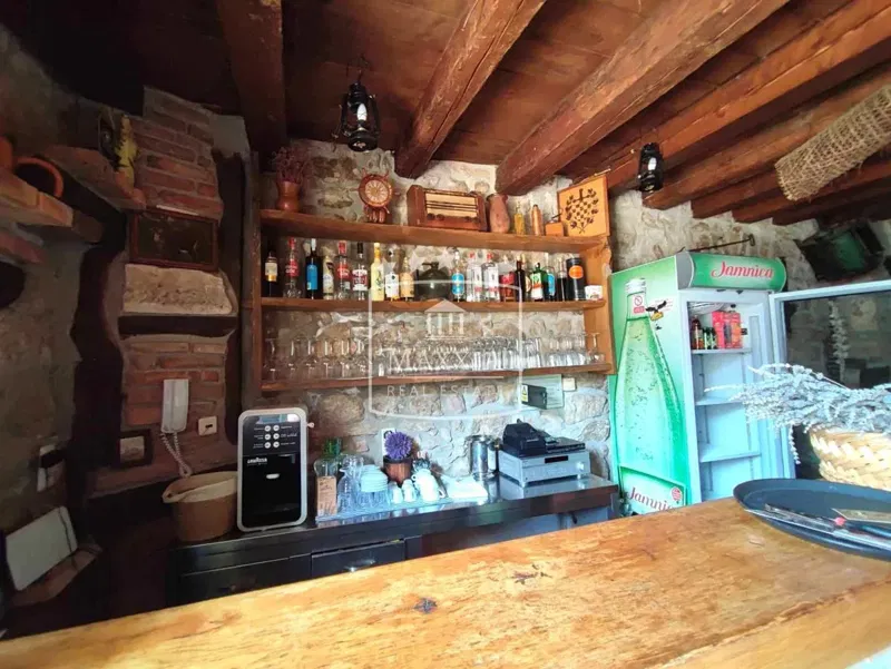 Posedarje - restaurant/tavern attractive location! 298000€ – 3