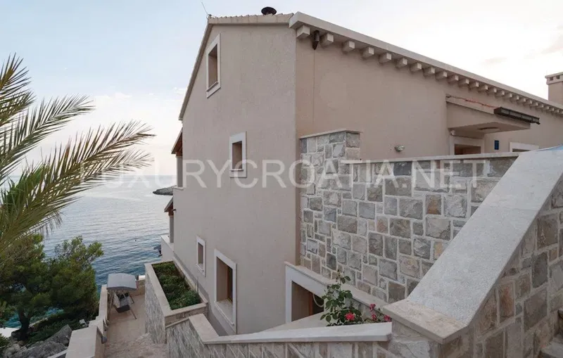 Villa con piscina in vendita sul mare isola di Korčula – 2