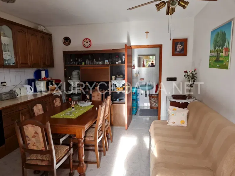 House for sale with 5 apartments Murter Croatia – 2