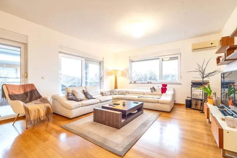 Zagreb, Jelenovac, beautiful four-bedroom apartment of 112 m² – 2