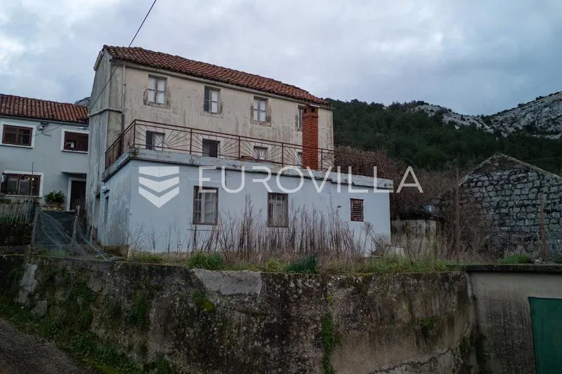Pelješac, Putnikovići, obiteljska kuća za obnovu