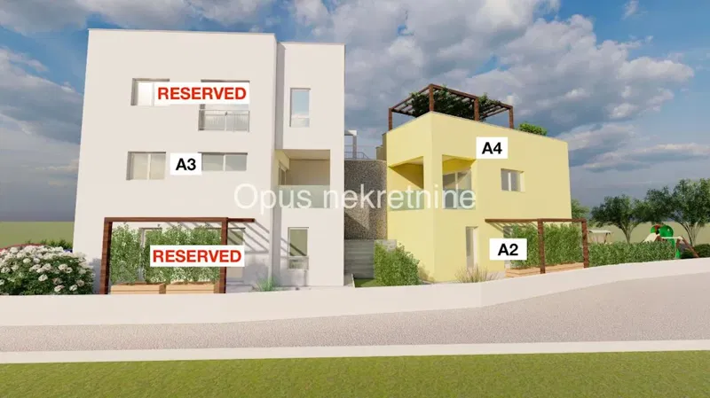 KREMENA, SLIVNO - zgrada s 5 stanova u blizini mora (Video)
