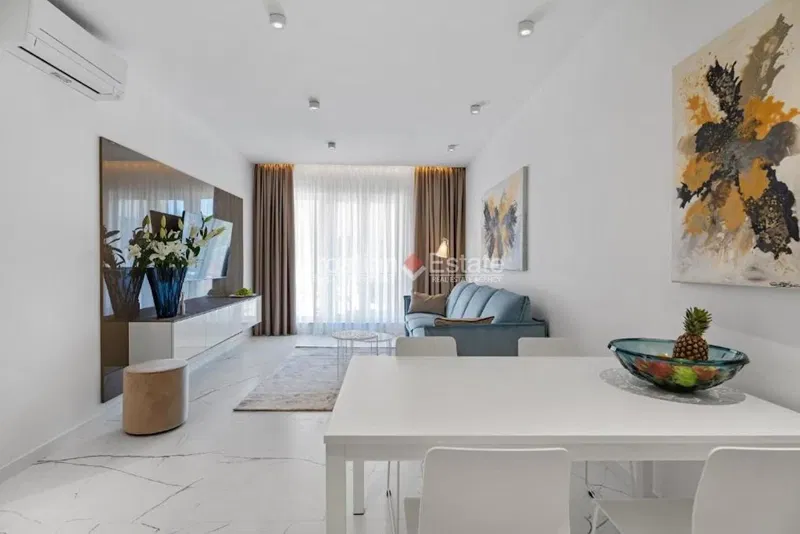 Meje – Modern, háromszobás, teraszos lakás kiadó – 3