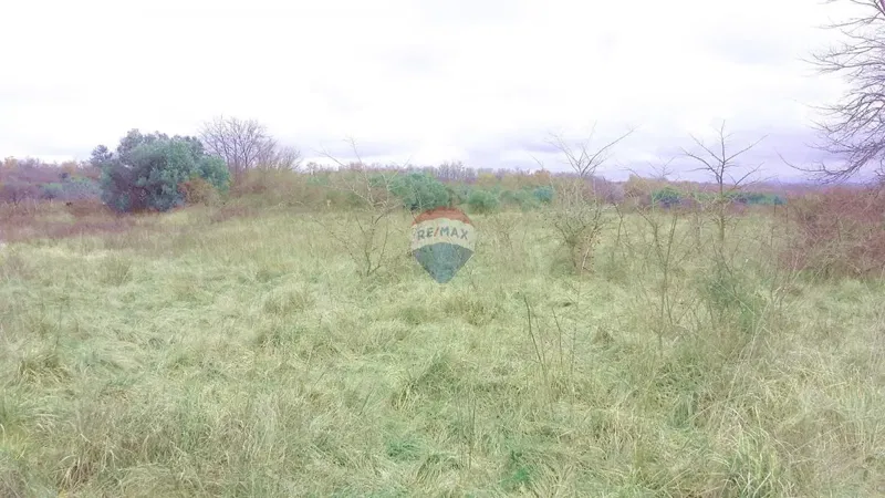 Terreno edificabile Umag, 975m2 – 3