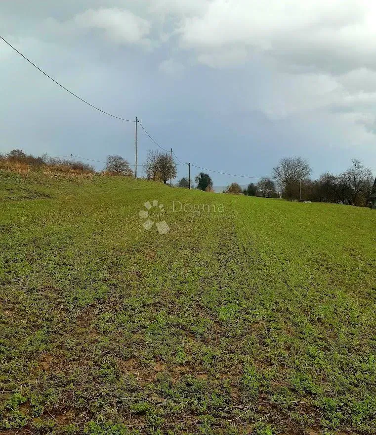 Építési telek Ogulin, 1.132m2