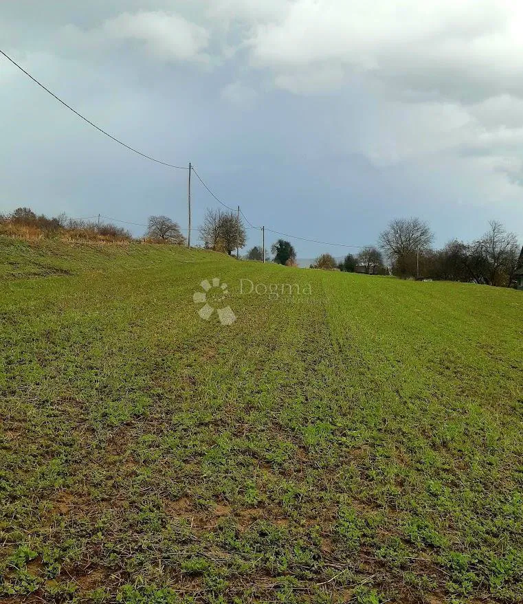 Építési telek Ogulin, 1.132m2