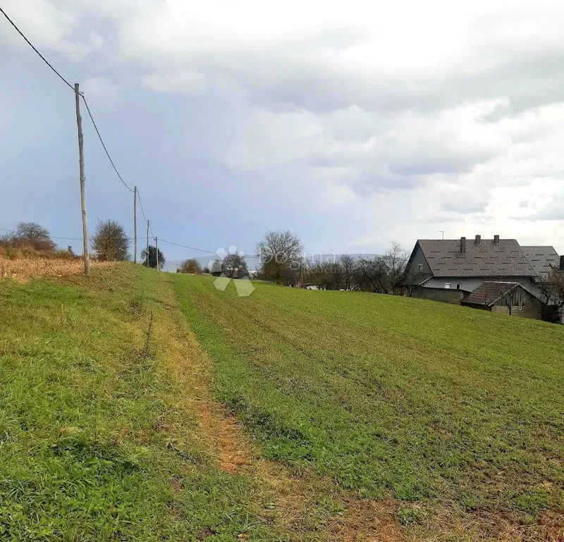Építési telek Ogulin, 1.343m2