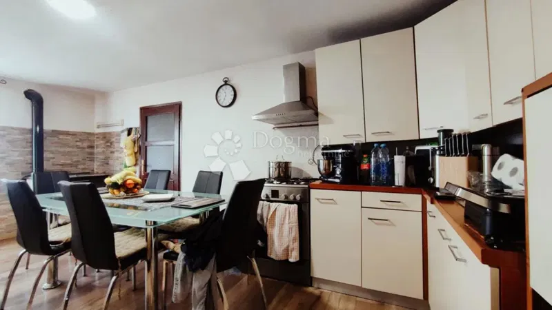 Casa Smoljanci, Svetvinčenat, 198m2 – 3