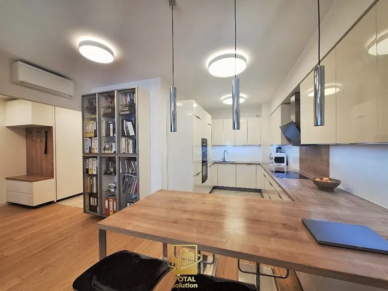 Zagreb, Maksimir, luksuzni stan 108 m2 sa garažom u VMD-ovom naselju