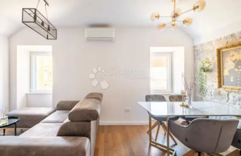 Beautiful Apartment in Old Town Split – 3