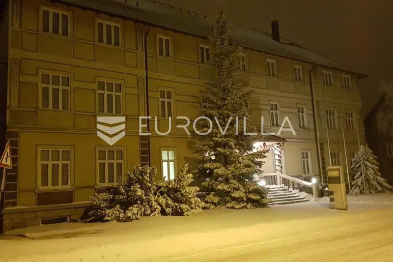 G.Kotar, Ravna Gora, uhodani turistički objekt 1500 m² na parceli od 3799 m²
