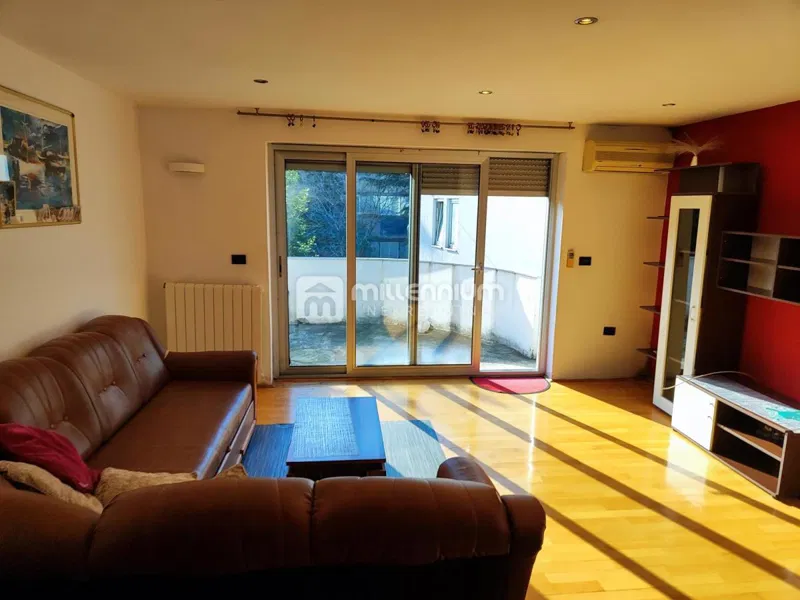 Rijeka, Krimeja, 158.77m2, 4s+db, terasa – 2