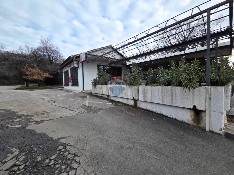 Office space Kostrena, 350m2