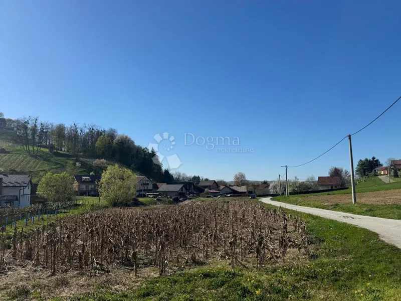 Építési telek Babinec, Cestica, 1.140m2 – 2