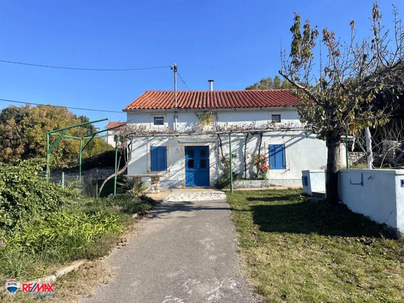 Casa Trget, Raša, 150m2 – 2