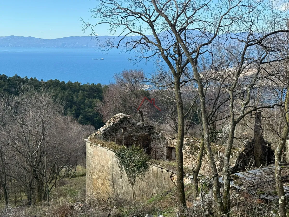 HRELJIN - Ruševina s pogledom na more