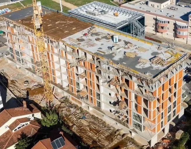 Pula! Edificio residenziale moderno con ascensore, vicino al centro. Appartamento con ampio posto auto S78 – 2