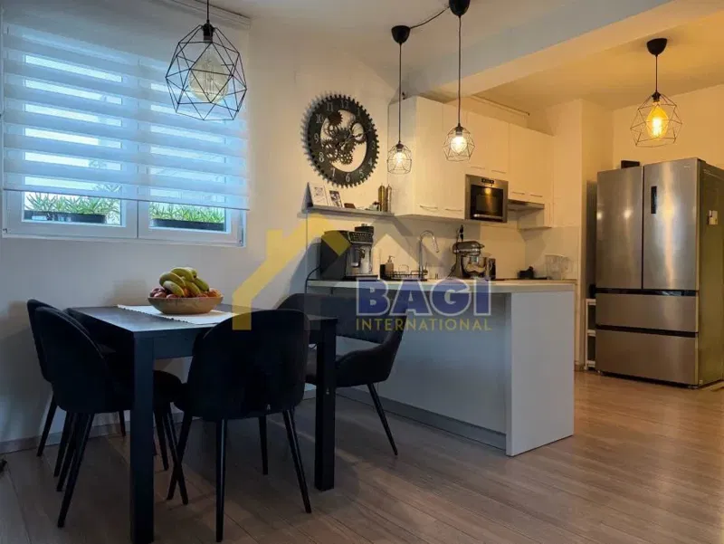 OCCASIONE – Appartamento Bilocale Pola 89 m² + Posto Auto – 2