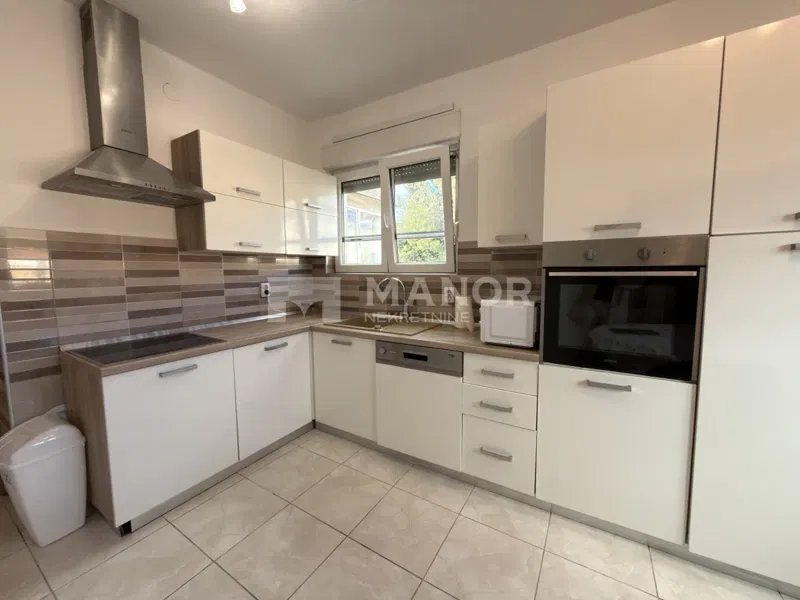 Appartamento Šodići, Kostrena, 115m2 – 2