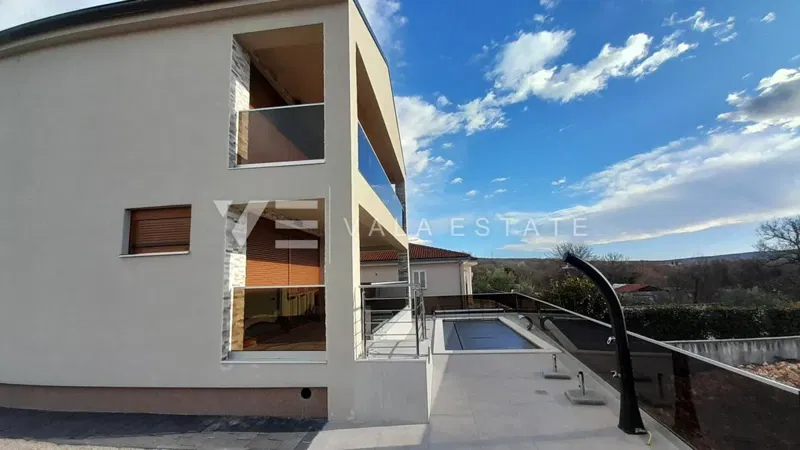NUOVA CASA INDIPENDENTE CON PISCINA E VISTA MARE – 2