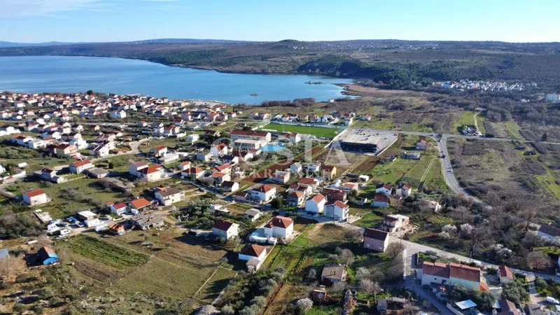 ZADAR, POSEDARJE - Građevinsko zemljište na mirnoj lokaciji