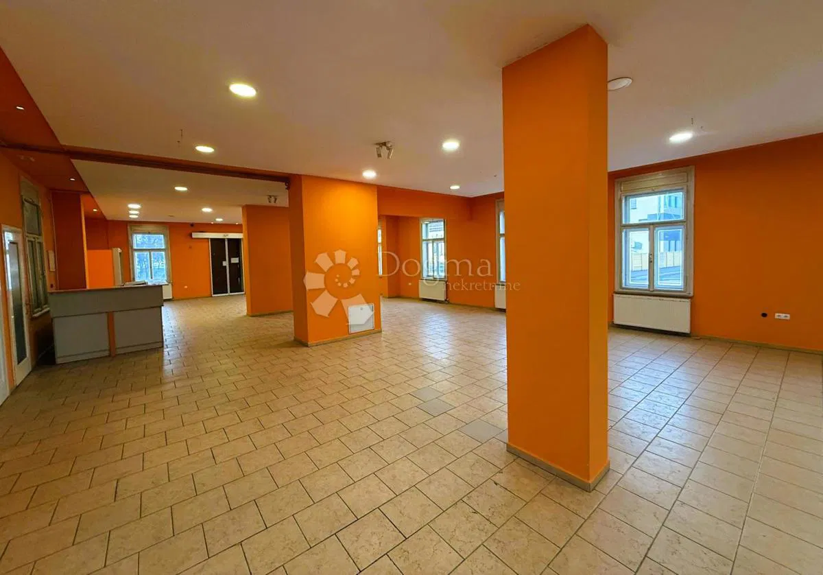 Коммерческая Centar, Varaždin, 200m2