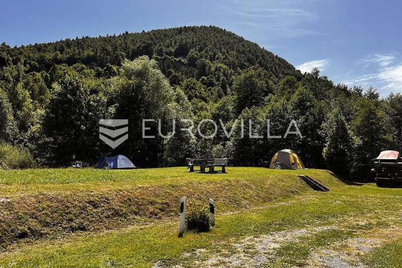 Lokve, kuća s uhodanim kampom na 1.699 m² zemljišta, blizu od Lokvarskog jezera