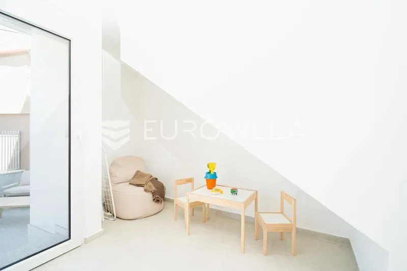 Zadar, Petrčane - Exclusive Apartment with a Private Garden and Swimming Pool – 3