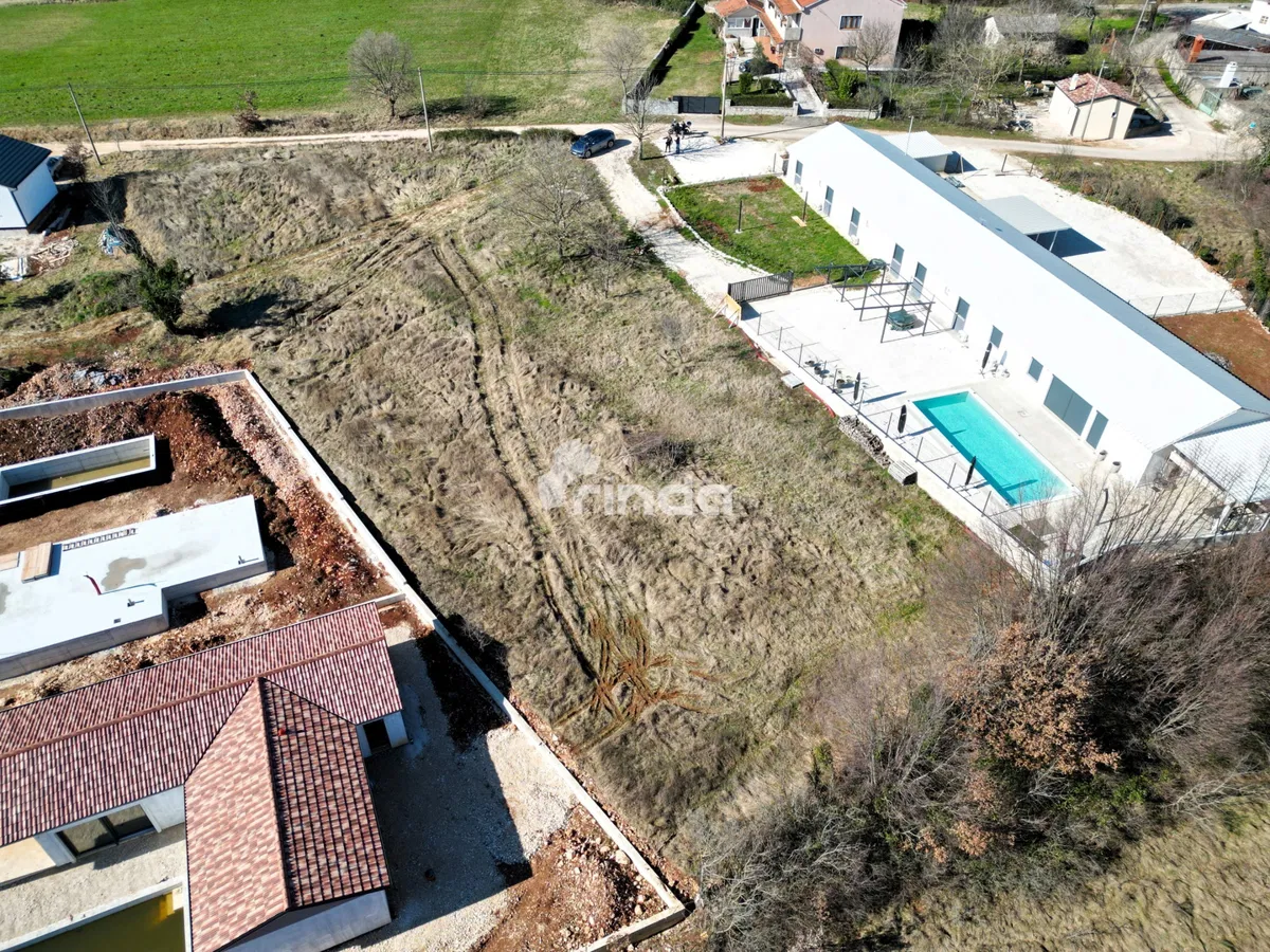 Građevinsko zemljište  - Žminj - 1.246m2