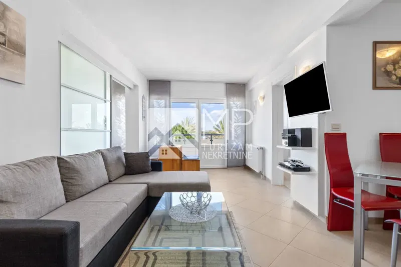 Medulin, furnished two-bedroom apartment on the promenade, 100m from the beach! – 3