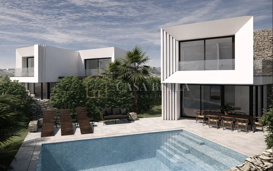 Istra, Šumber - građevinsko zemljište 1149m2 sa starinom