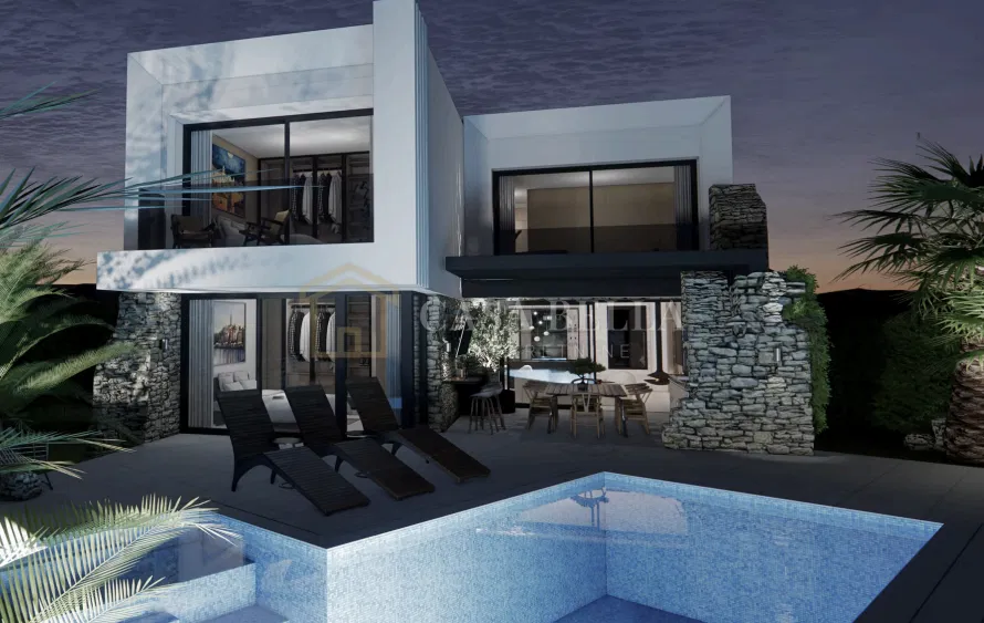 Istra, Šumber - građevinsko zemljište 637m2 SA STARINOM!